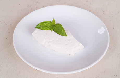 Veganská kešu mozzarella